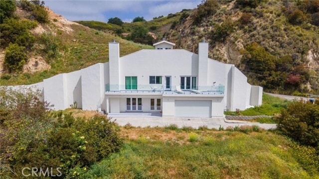 Primary Photo - 2411 N Topanga Canyon Blvd