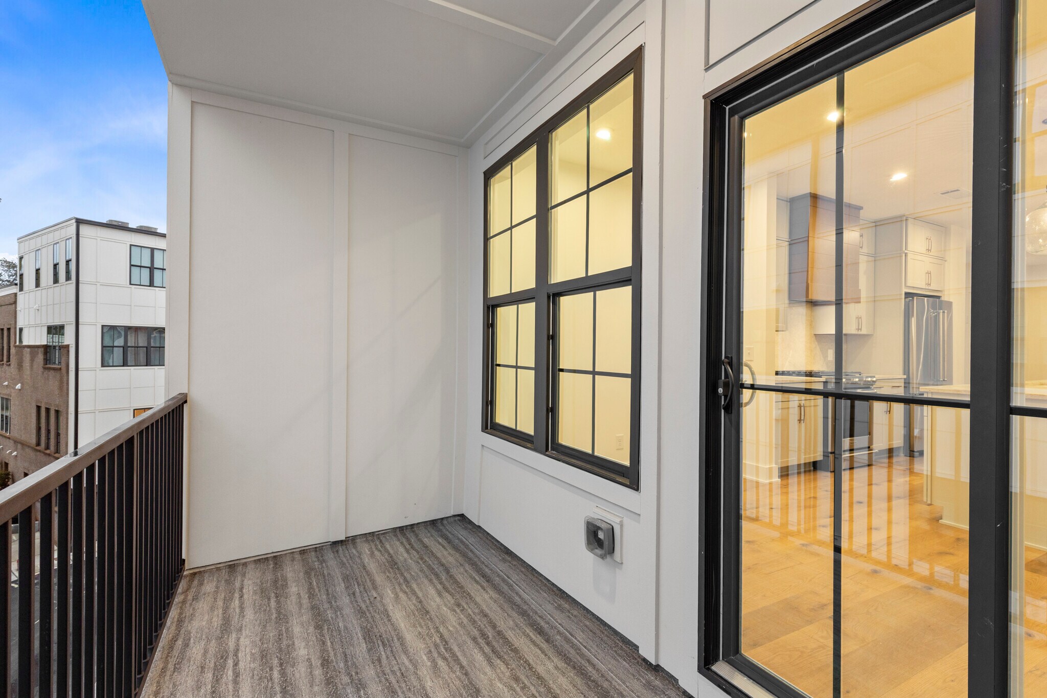 Building Photo - 201 New St