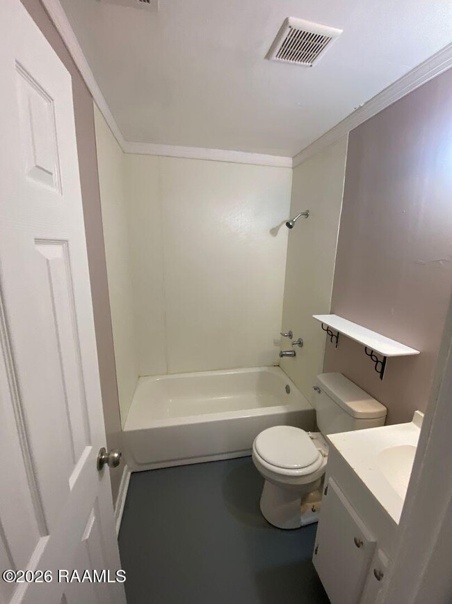 Building Photo - 1140 Madeline Ave