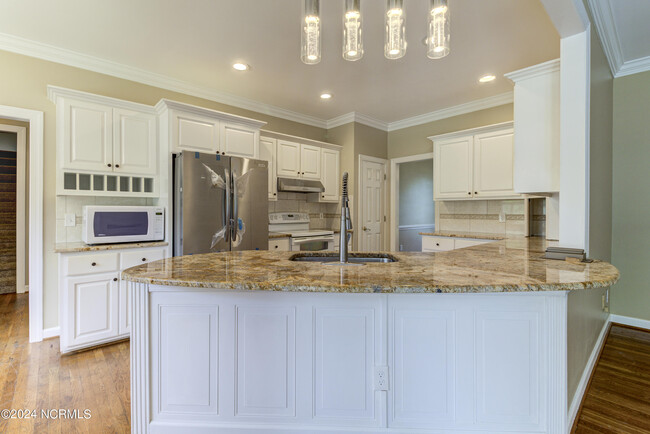 Building Photo - 3128 Braemar Ln
