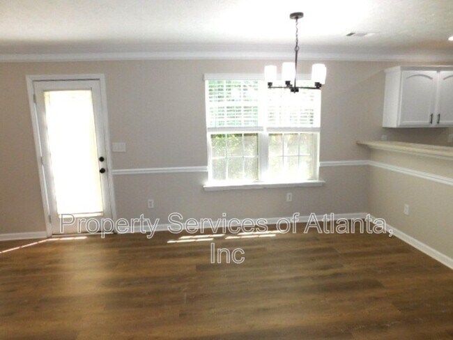 Building Photo - 1834 Stephens Pond View