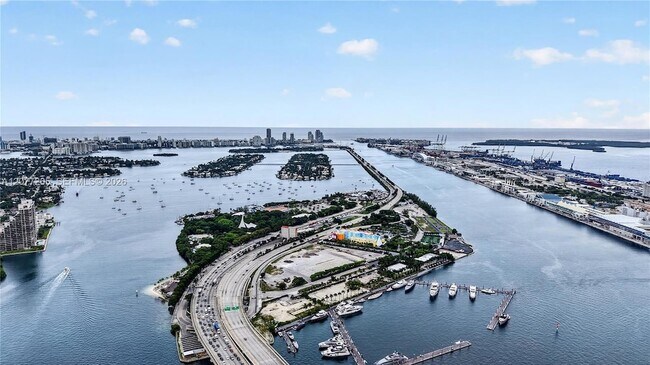 Building Photo - 1040 Biscayne Blvd