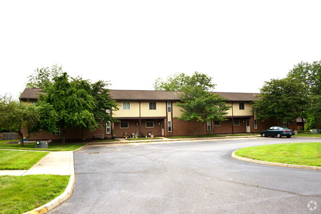 Building Photo - Cypress Commons