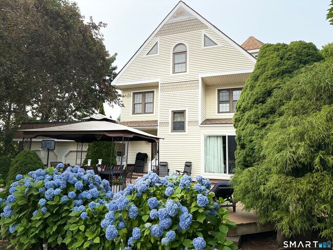 Building Photo - 7 Seascape Dr