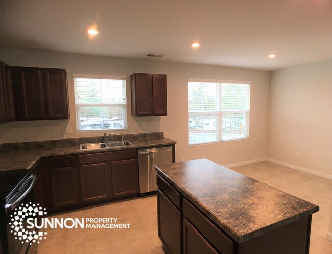 Building Photo - New Construction 3 BR & 1 Car Garage