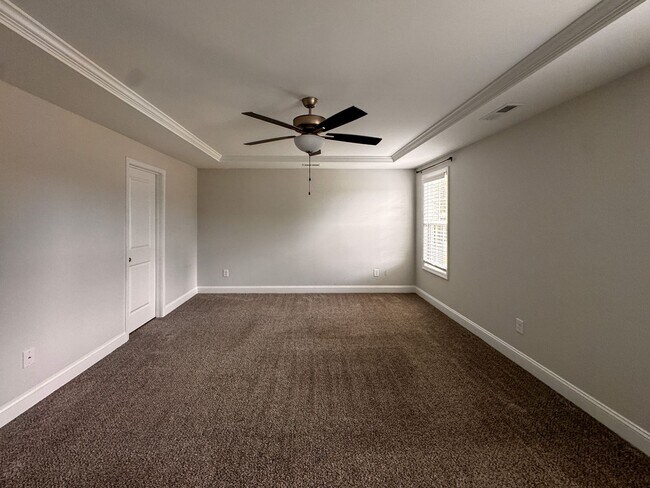 Building Photo - Stunning 4 Bed 2.5 Bath Home in Moore County