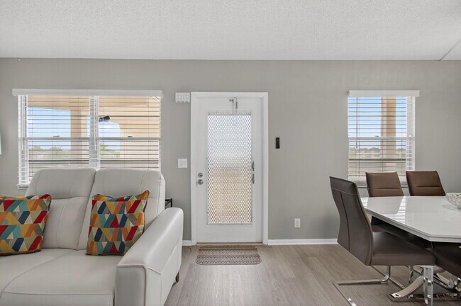 Building Photo - 4003 Wolverton E