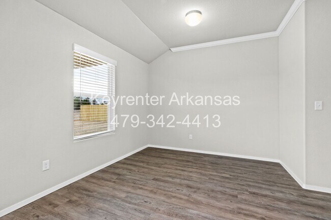 Building Photo - Beautiful new build home!