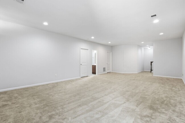 Building Photo - 14982 Gossom Manor Pl