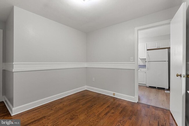 Building Photo - 509 W Cork St