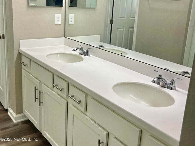Building Photo - 9515 Scaup Way