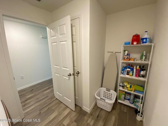 Building Photo - 1186 Dania Cir