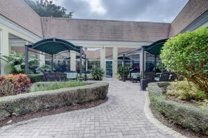 Building Photo - 185 Normandy Ln