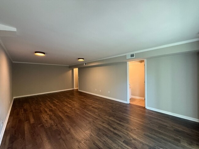 Building Photo - 6714 Amberley Ln