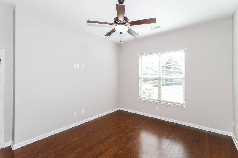 Building Photo - 6868 Lagrange Pines Rd