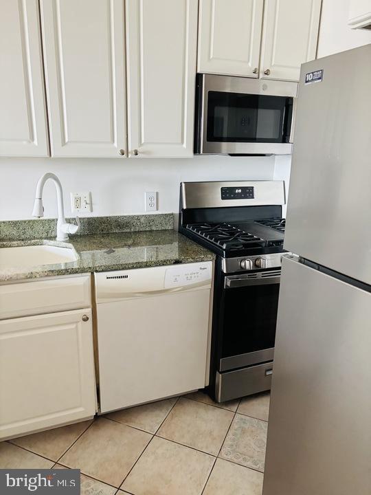 Building Photo - 1330 New Hampshire Ave NW