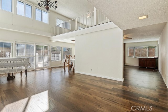 Building Photo - 23850 Vía Jacara