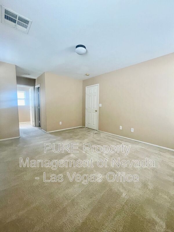 Building Photo - 126 Solidago Ave
