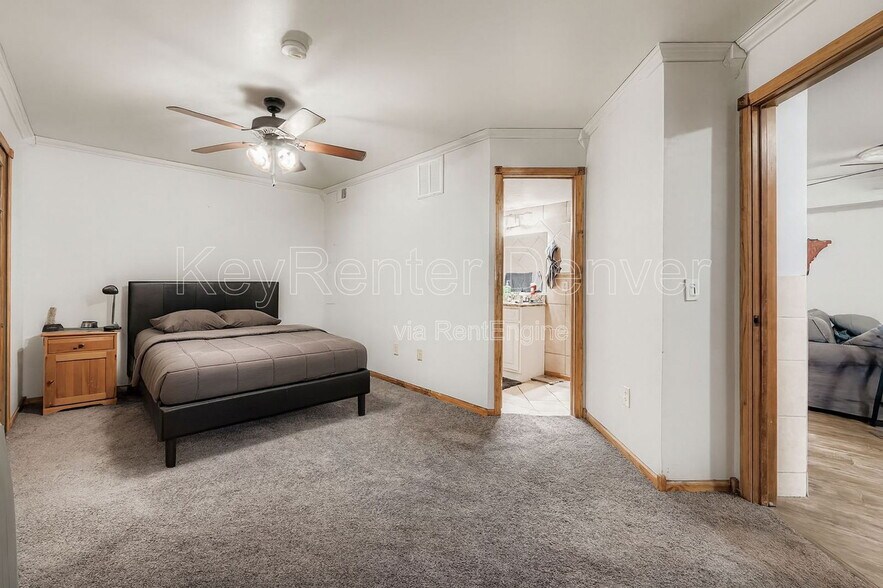 Building Photo - 1845 Kendall St