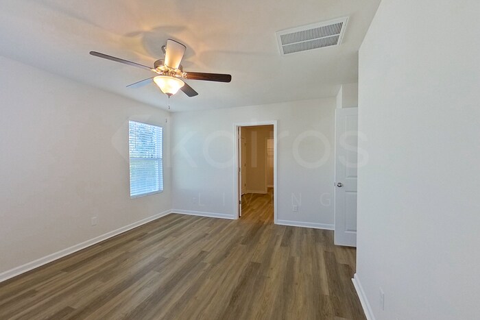 Building Photo - 121 Inez Ave