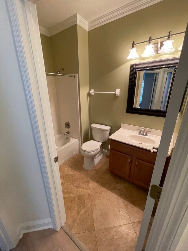 Building Photo - 33380 Sunny Parke Cir