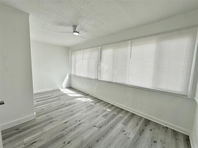 Building Photo - 4736 20th St N
