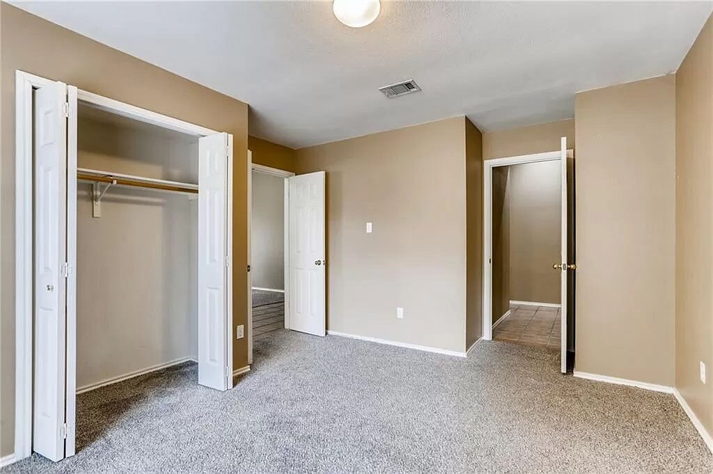 Office - 414 Steeplechase Dr