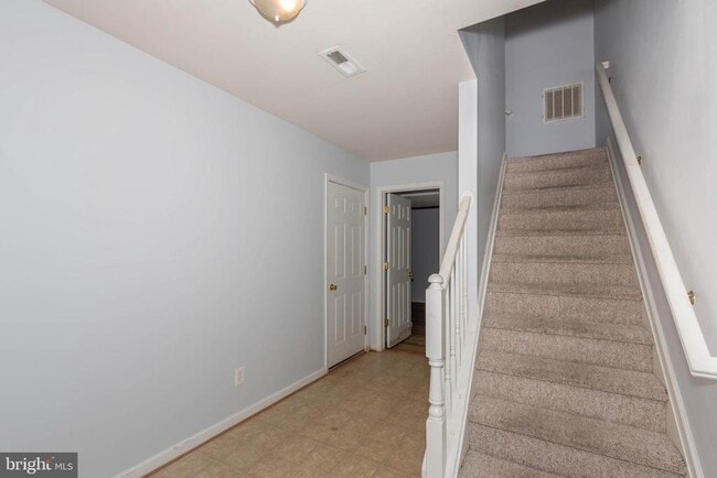 Primary Photo - 128 Pony Cir