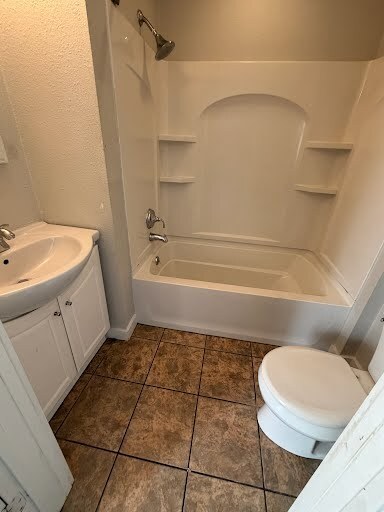 bathroom - 1211 Hamilton St