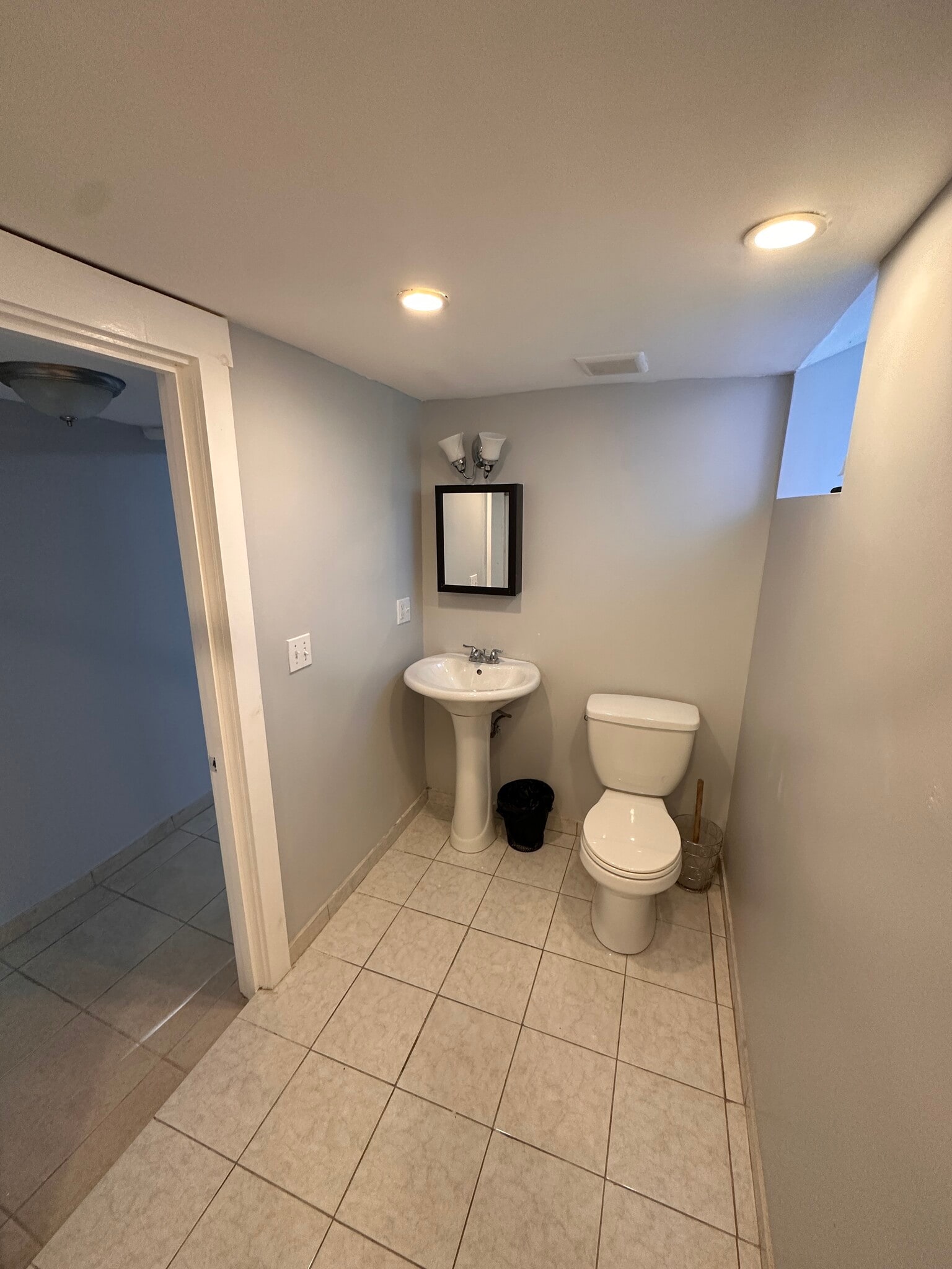 Building Photo - 19 Archdale Rd