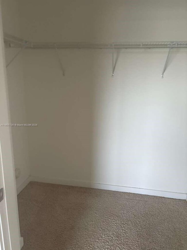 Building Photo - 449 NE 5th Ln