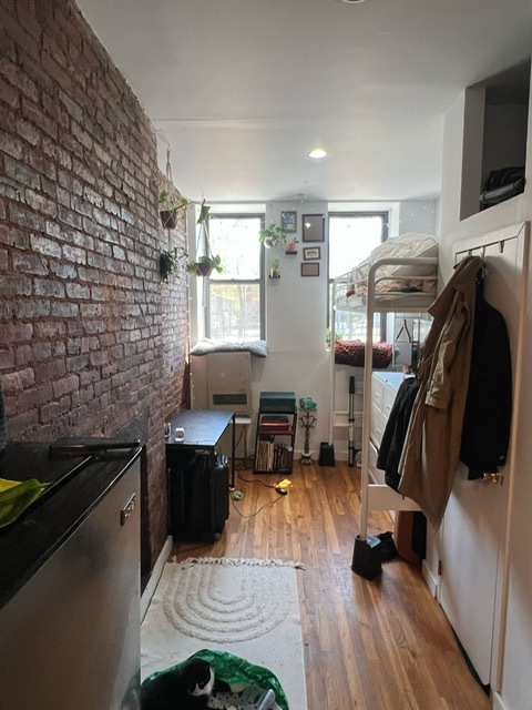 Interior Photo - 203 Chrystie Street