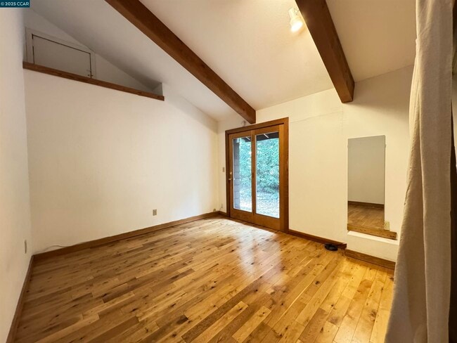 Building Photo - 1139 Sierra Vista Way