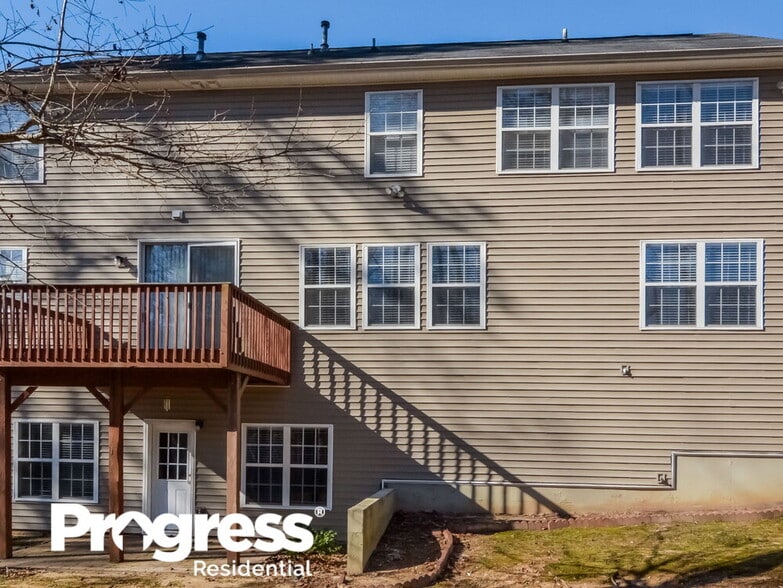 Building Photo - 101 Bensinger Ct