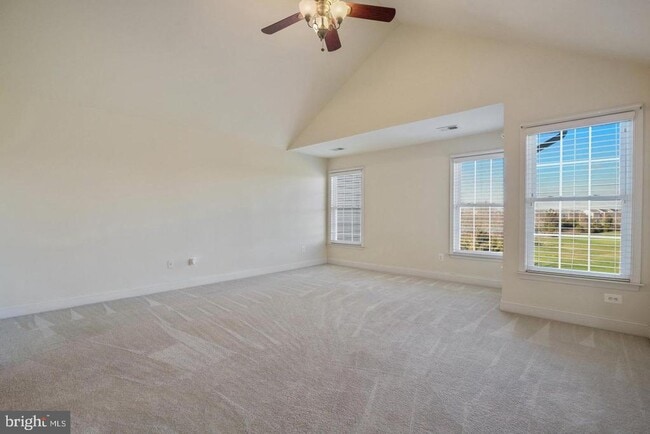 Building Photo - 25593 Creek Run Terrace