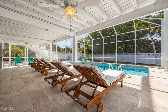 Building Photo - 424 Lagoon Dr