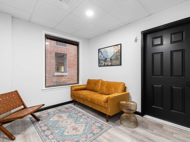 Building Photo - 1601 K St NW