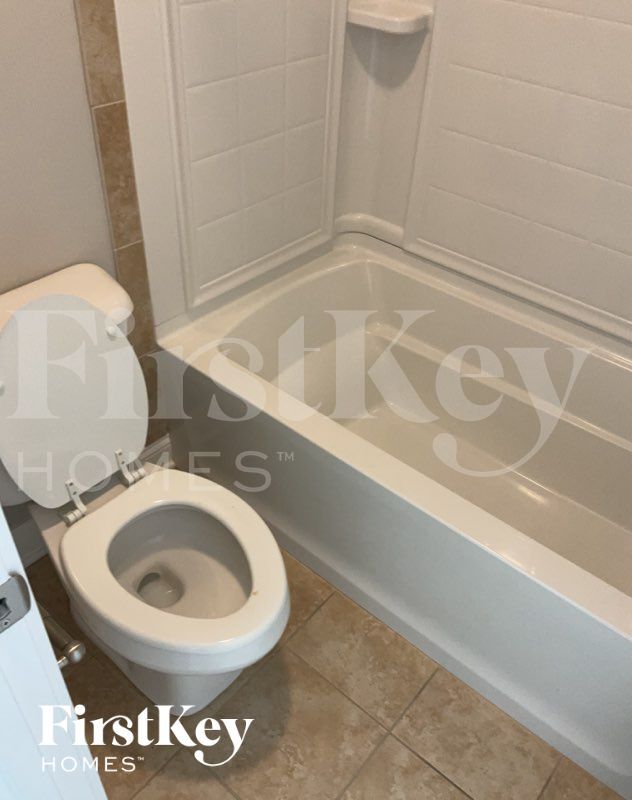 Building Photo - 5928 Aldridge Dr