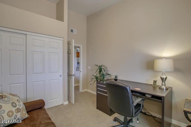 Building Photo - 10136 E Southern Ave