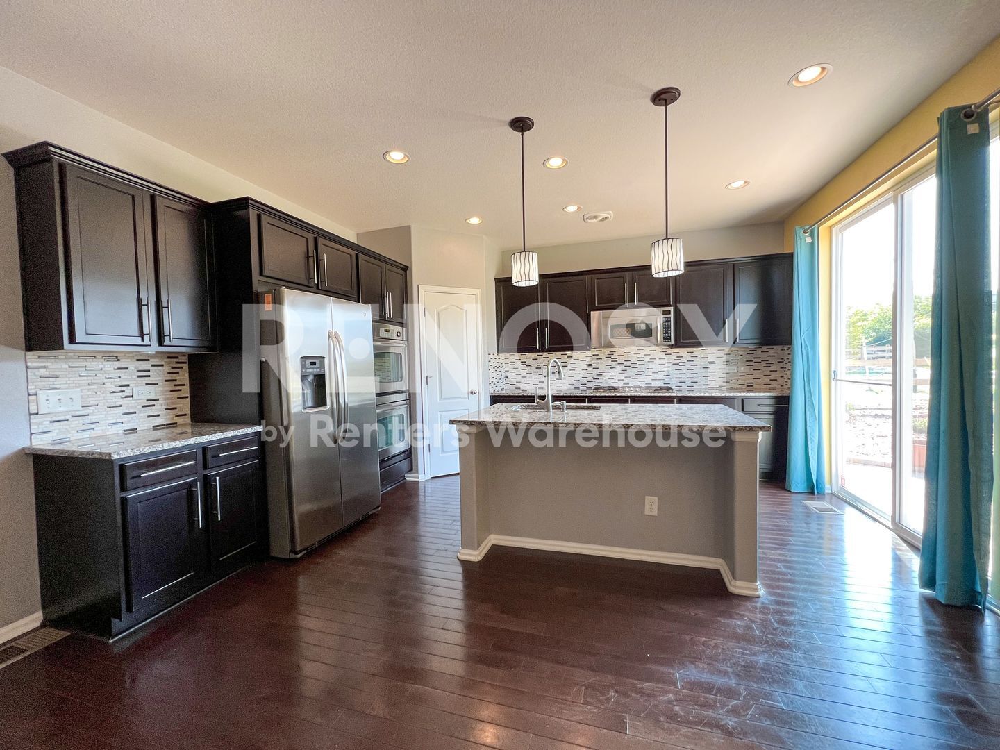 Building Photo - 25104 E Pinewood Pl