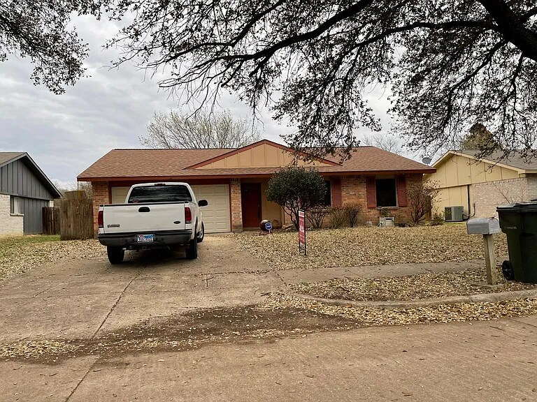 Primary Photo - 933 Shenandoah Dr
