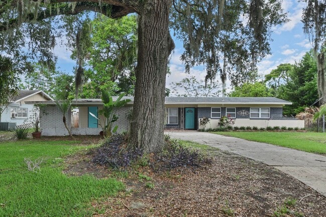 Building Photo - 3 Bedroom home in Belle Isle