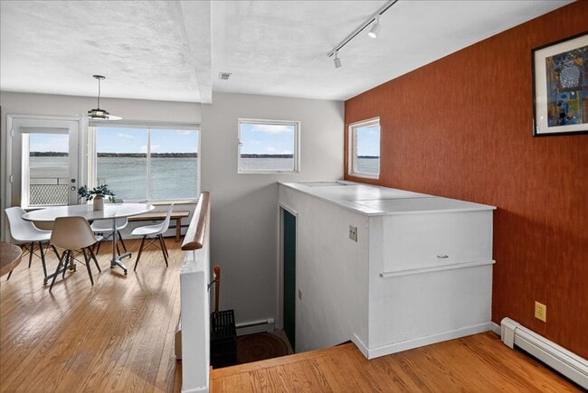 Building Photo - Urban Oasis on the Lake- Condo in Downtown Madison