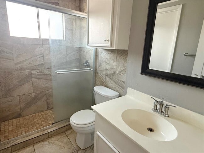 Building Photo - 9906 Randall Dr