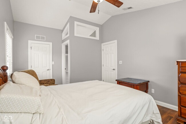 Building Photo - 4530 Village Ct