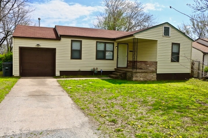 Front of home - 1439 N Olympia Ave