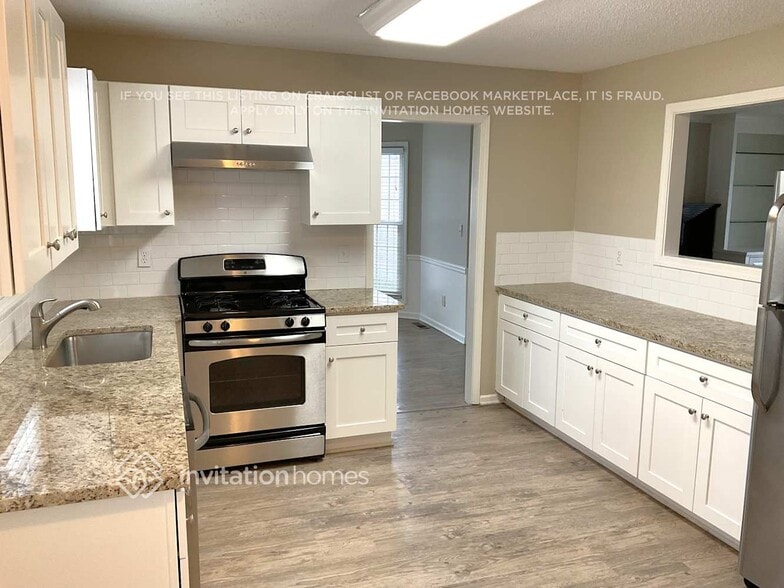 Building Photo - 2300 Springs Ct