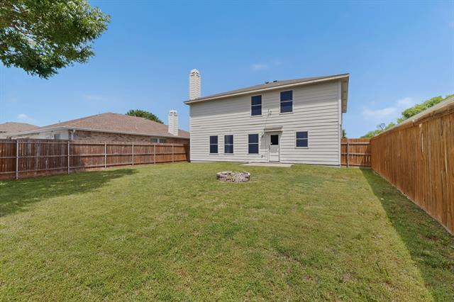 Building Photo - 2316 White Oak Dr