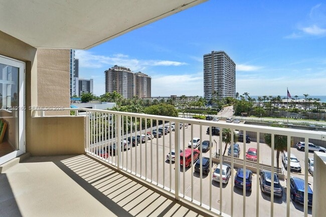 Building Photo - 1965 S Ocean Dr