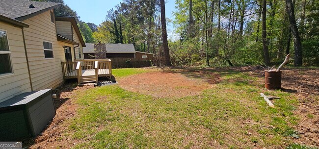 Building Photo - 804 Emerald Forest Cir SW